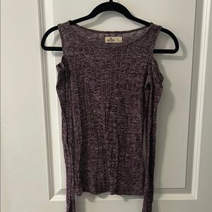 Women’s/Girl’s Hollister Top